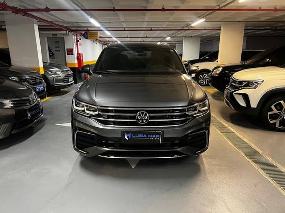 VOLKSWAGEN TIGUAN 2.0 300 TSI GASOLINA ALLSPACE R-LINE AUTOMÁTICO VOLKSWAGEN TIGUAN 2.0 300 TSI GASOLINA ALLSPACE R-LINE AUTOMÁTICO